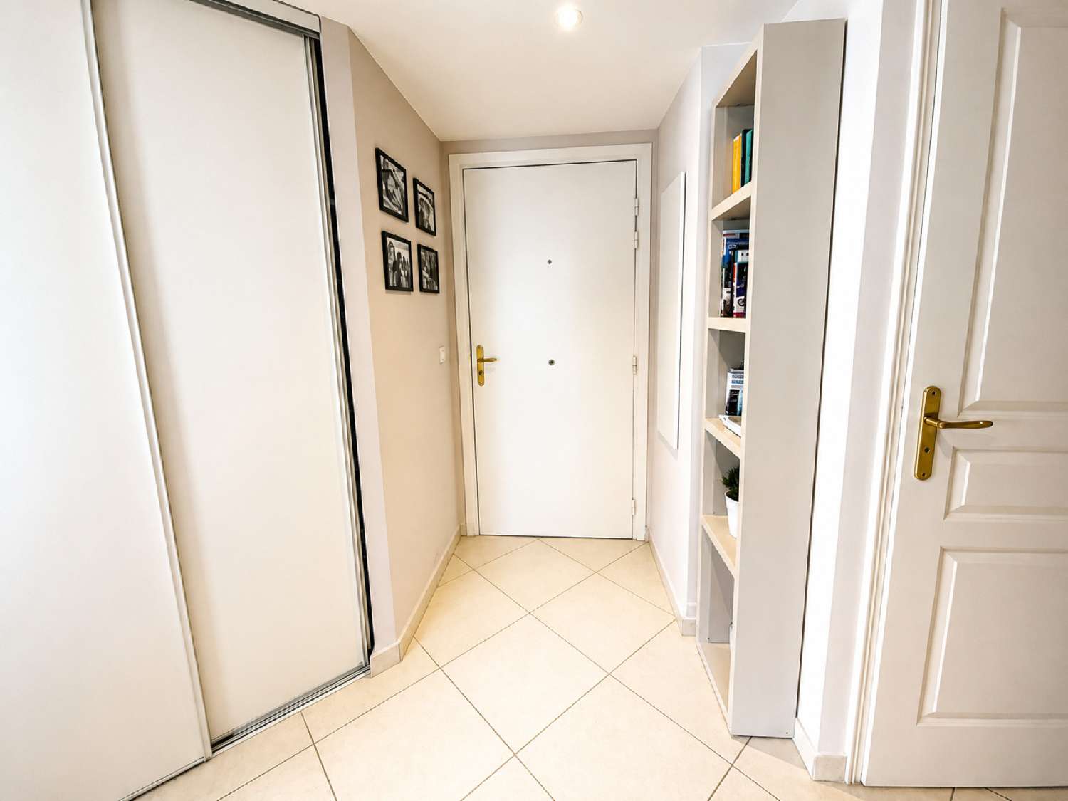 à vendre appartement Juan-les-Pins Alpes-Maritimes 2