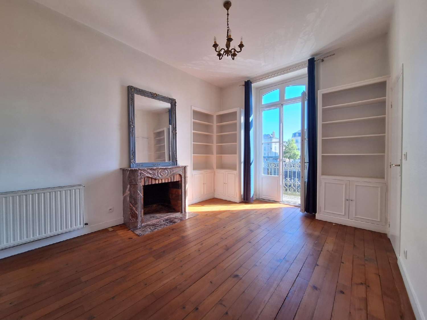 for sale apartment Laval Mayenne 4