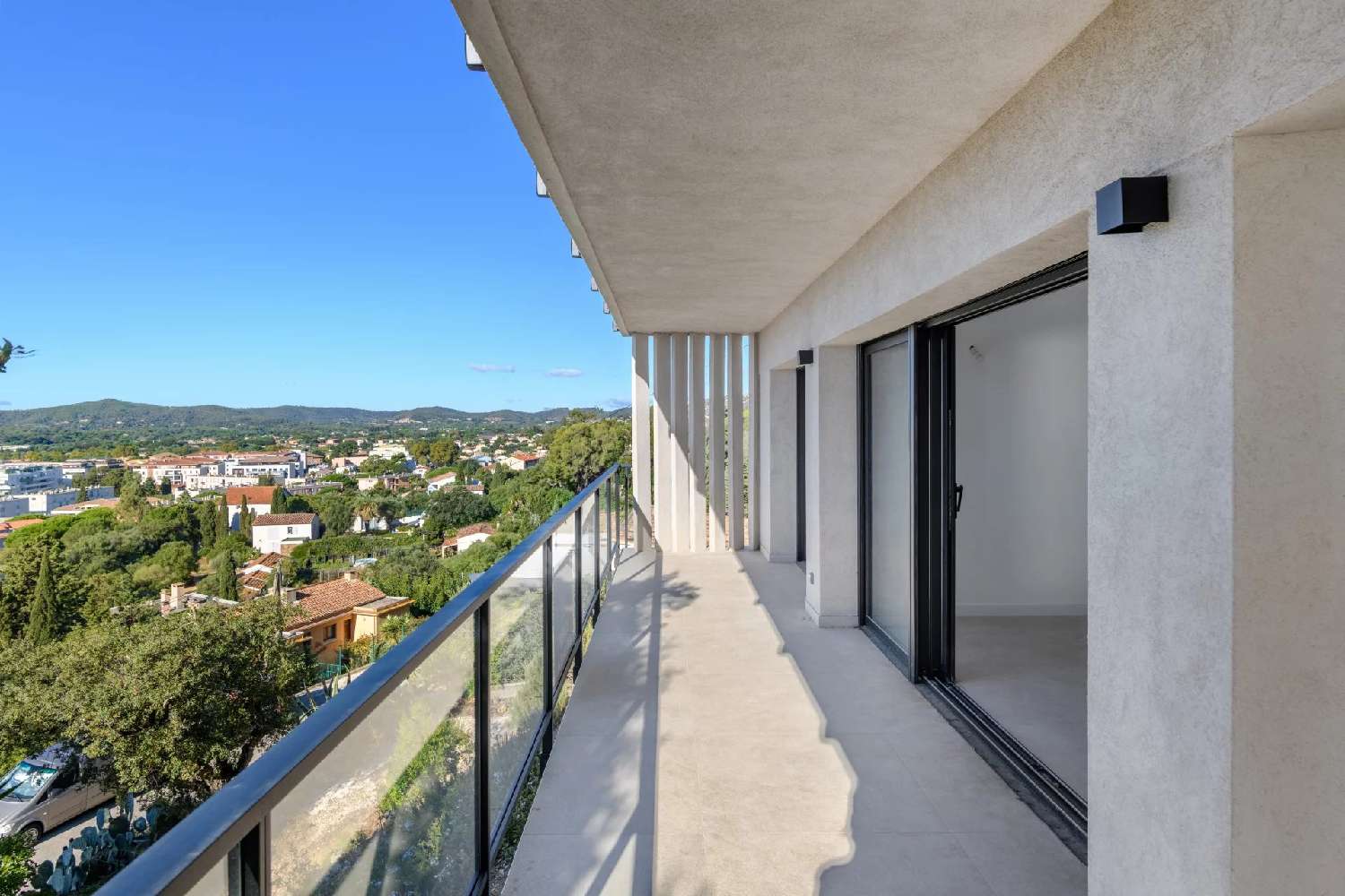 for sale apartment Le Lavandou Var 5