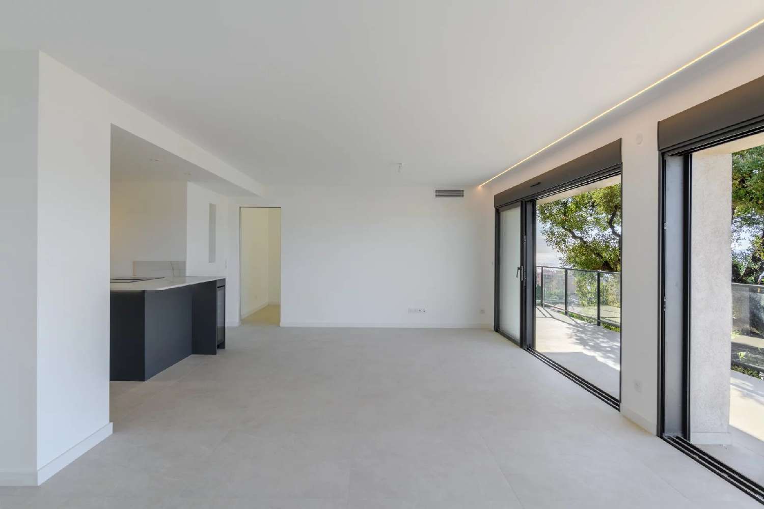 for sale apartment Le Lavandou Var 8