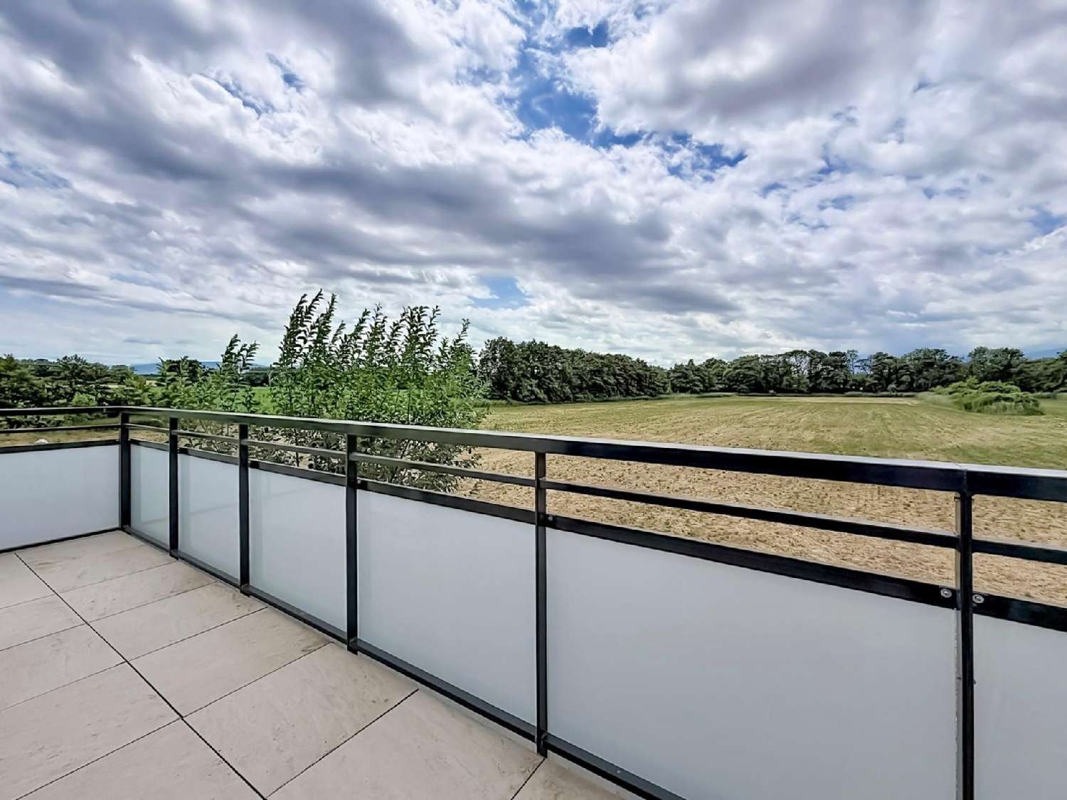à vendre appartement Ornex Ain 2