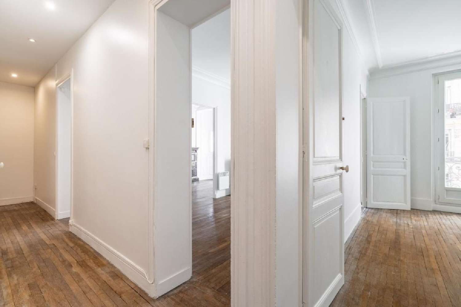 à vendre appartement Paris 18e Arrondissement Paris (Seine) 7
