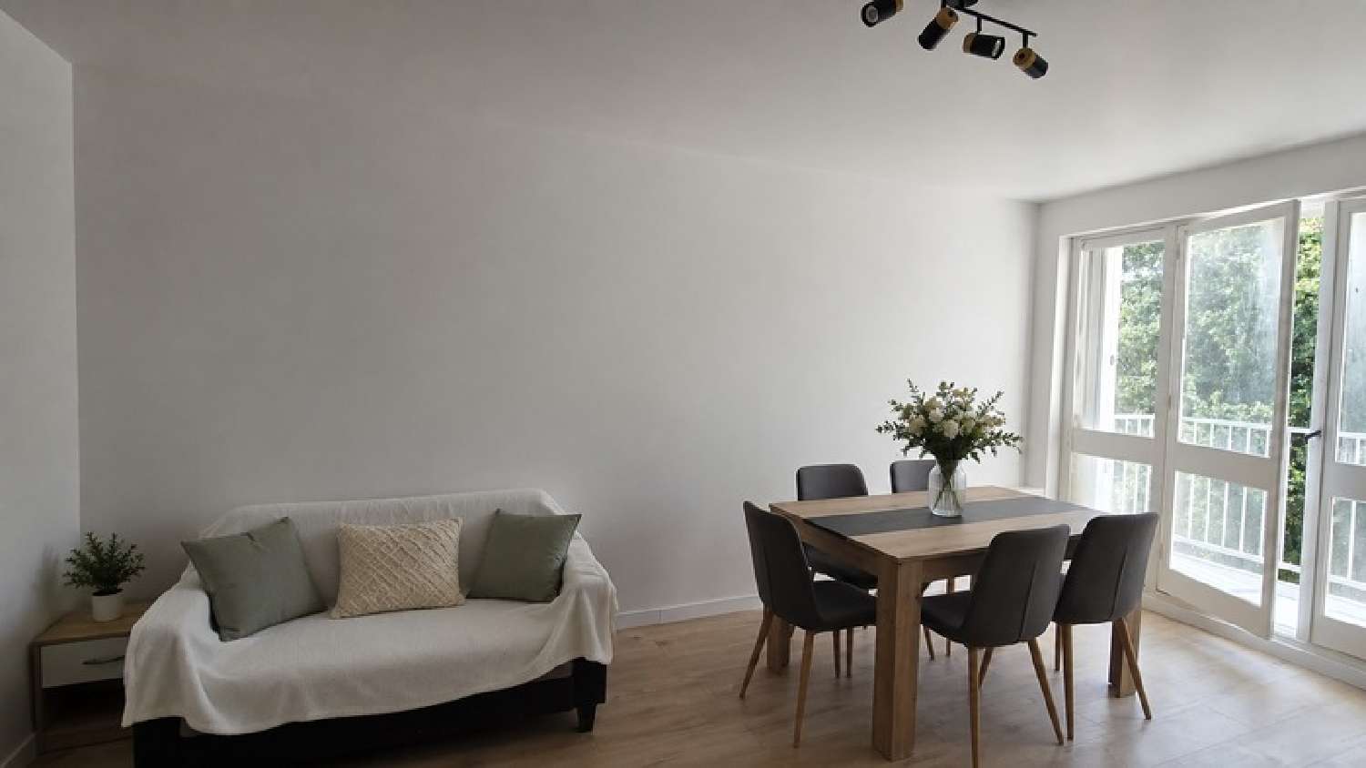  for sale apartment Rennes 35200 Ille-et-Vilaine 2