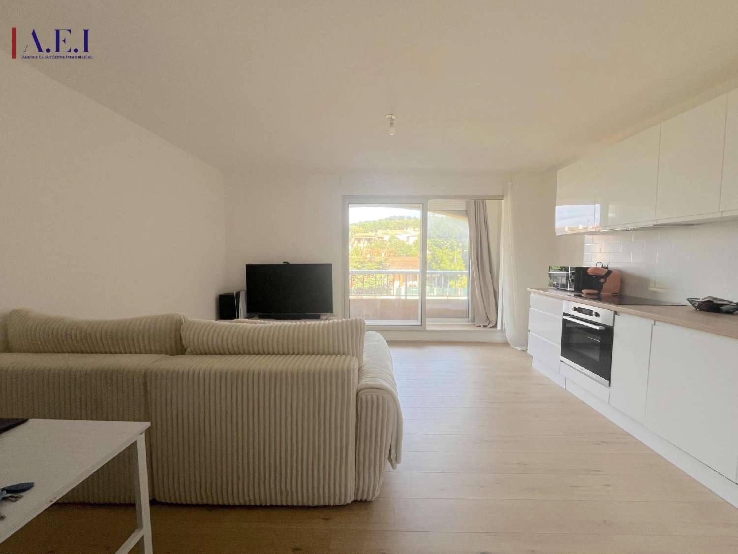 à vendre appartement Saint-Mandrier-sur-Mer Var 3