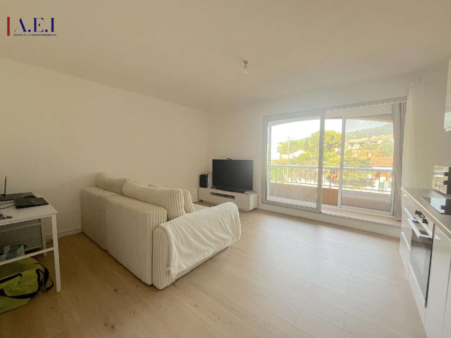 à vendre appartement Saint-Mandrier-sur-Mer Var 4