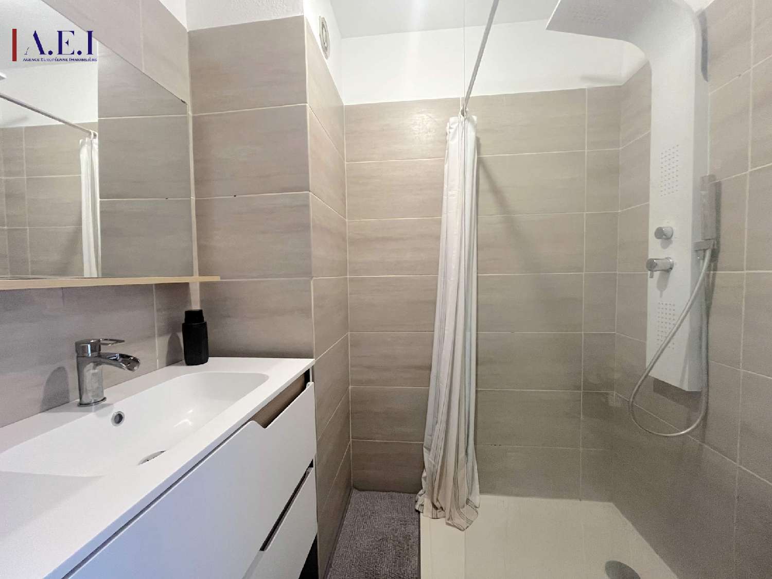 à vendre appartement Saint-Mandrier-sur-Mer Var 8