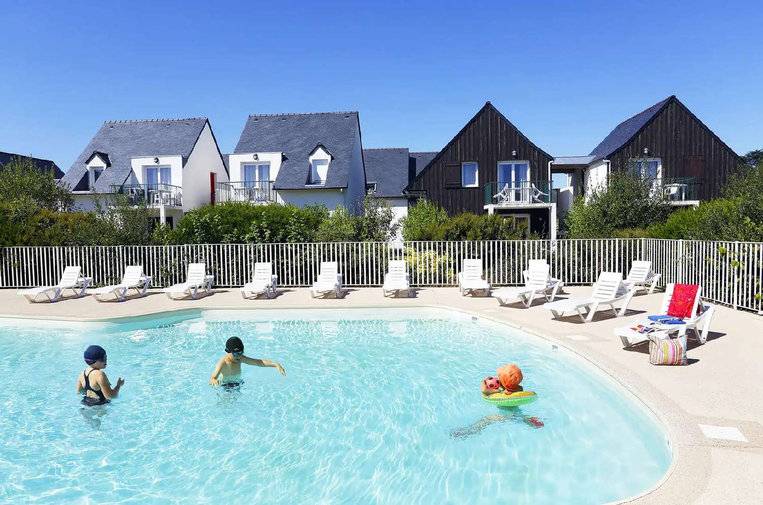  for sale apartment Saint-Pol-de-Léon Finistère 8