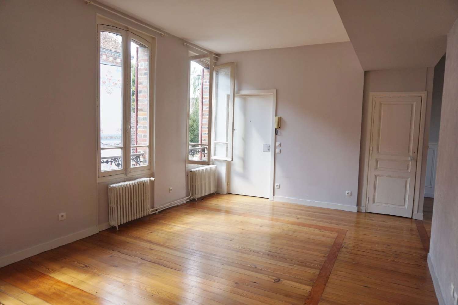  for sale apartment Sens Yonne 1