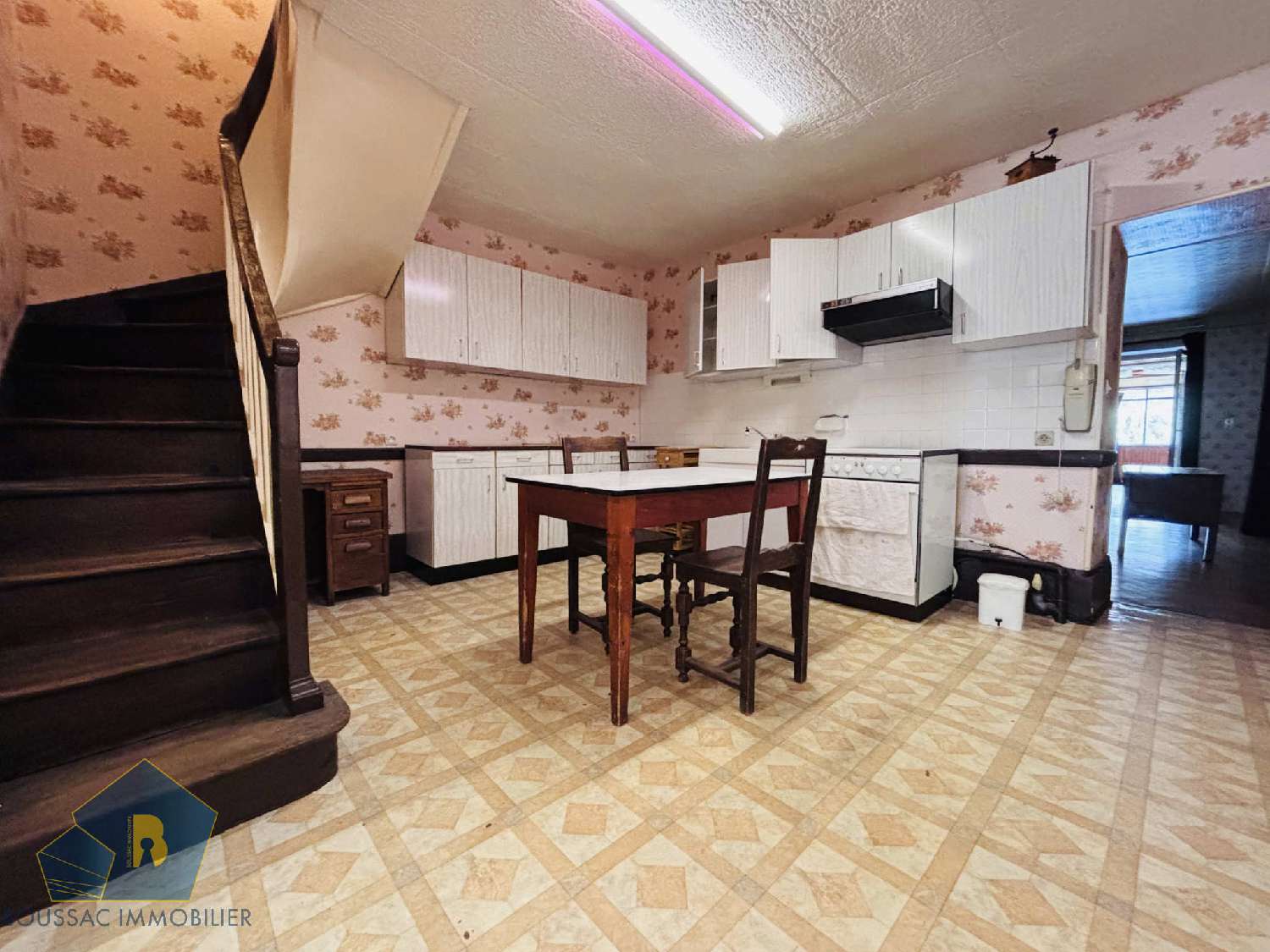 te koop gebouw Boussac Creuse 3