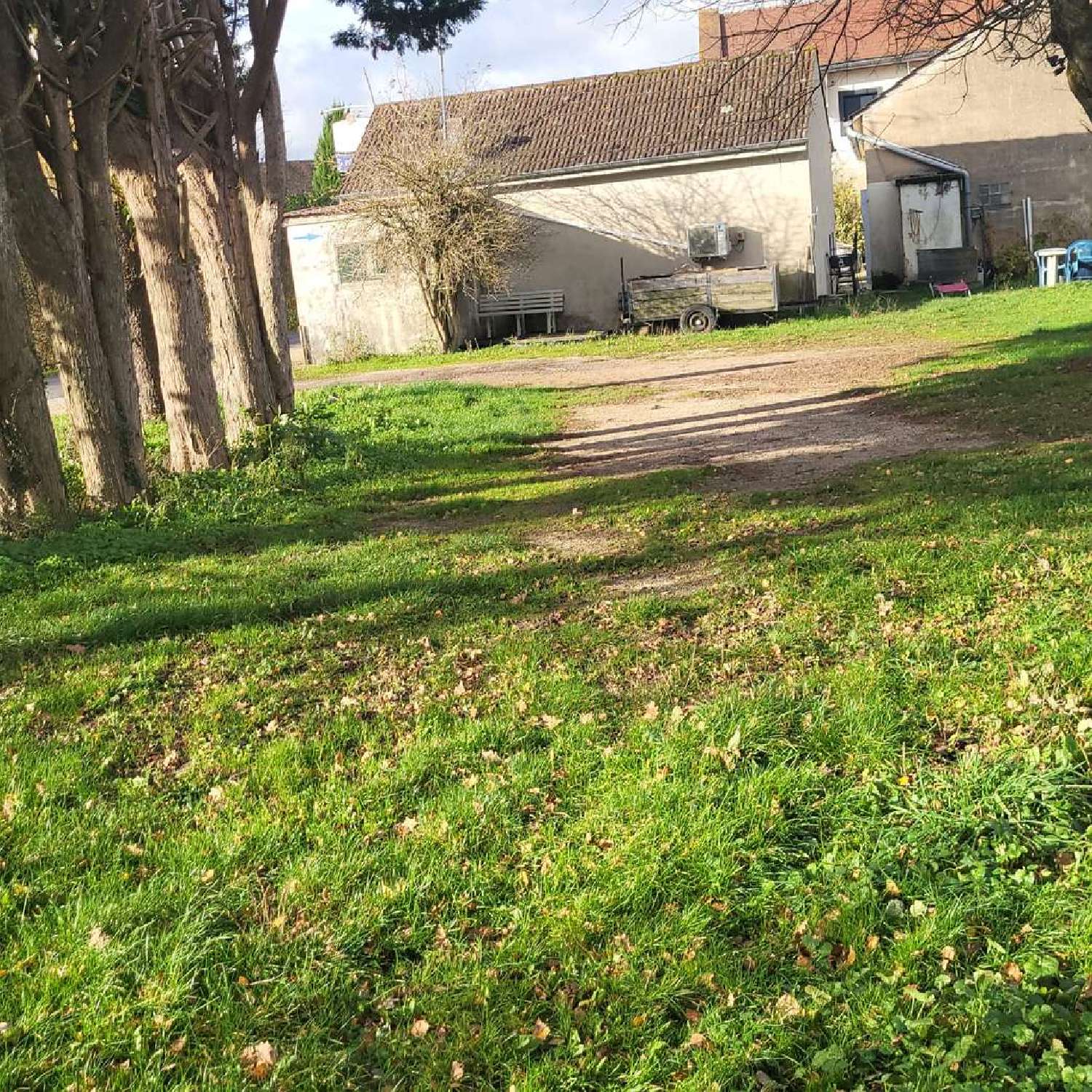 for sale building Lux Saône-et-Loire 2