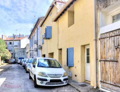 Nîmes Gard batiment foto 7385675