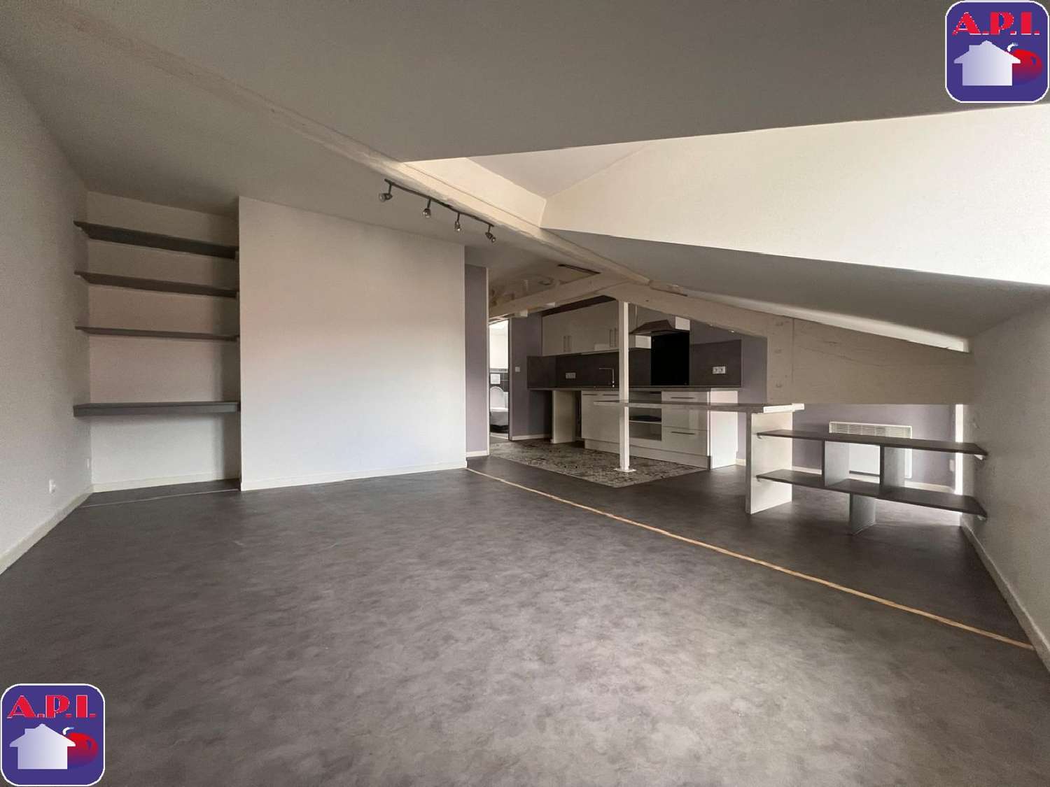  à vendre batiment Saint-Girons Ariège 8