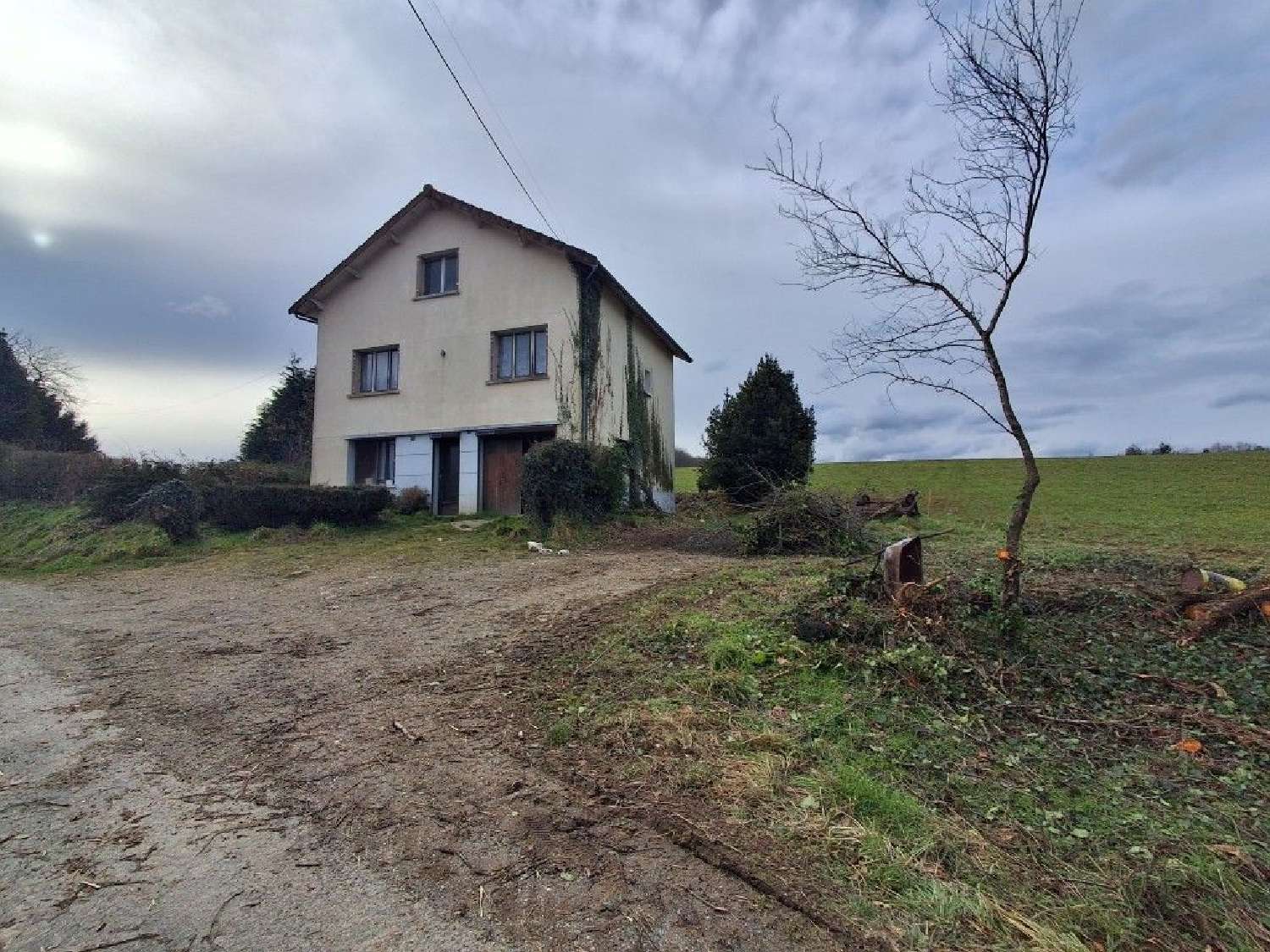  te koop kasteel Châteauneuf-la-Forêt Haute-Vienne 1