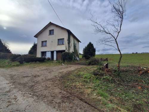 Châteauneuf-la-Forêt Haute-Vienne kasteel foto 7386401