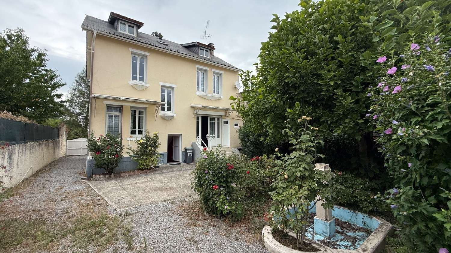  for sale city house Bagnères-de-Bigorre Hautes-Pyrénées 1