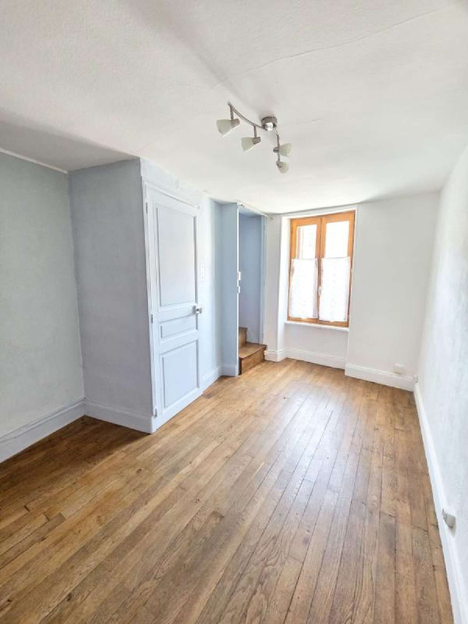 te koop stadshuis Billom Puy-de-Dôme 3