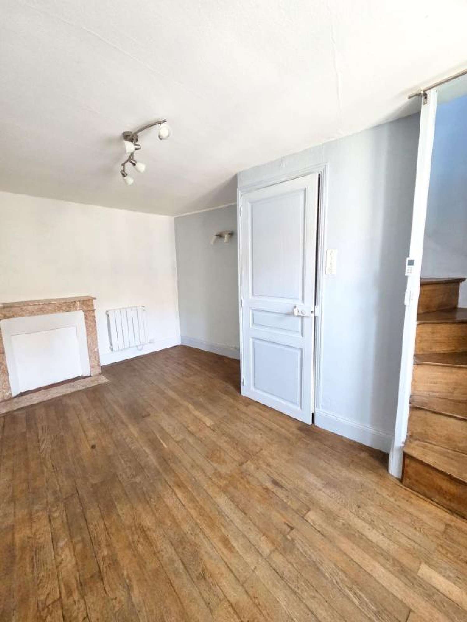 te koop stadshuis Billom Puy-de-Dôme 4