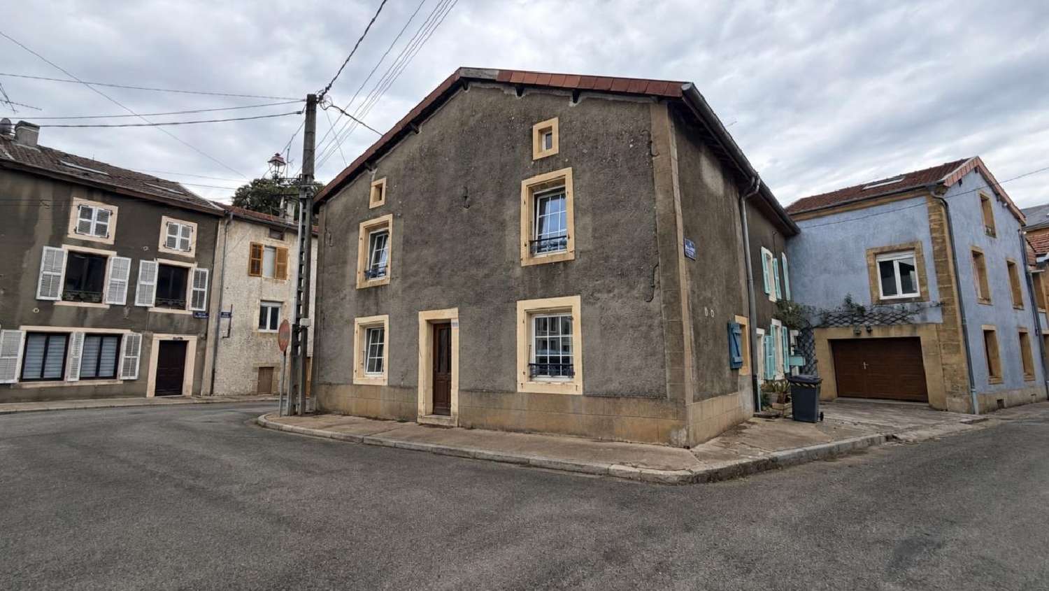 for sale city house Montmédy Meuse 2