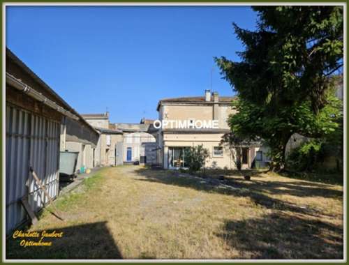 Saint-Hilaire Charente stadshuis foto 7391105