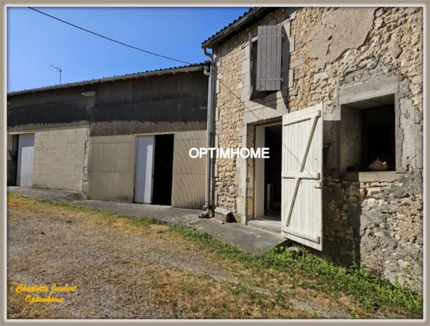  te koop stadshuis Saint-Hilaire Charente 3