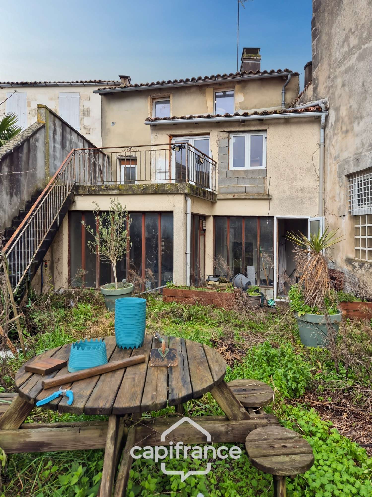  for sale city house Saint-Jean-d'Angély Charente-Maritime 2