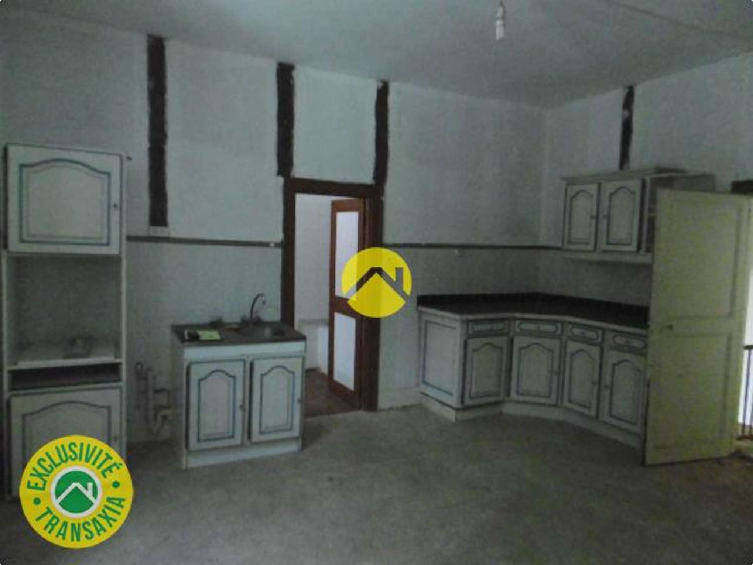 à vendre commerce Bélâbre Indre 6