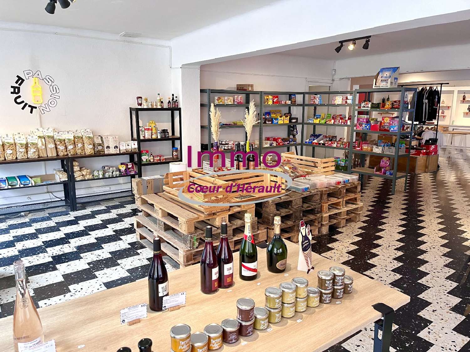 for sale commercial Saint-André-de-Sangonis Hérault 1