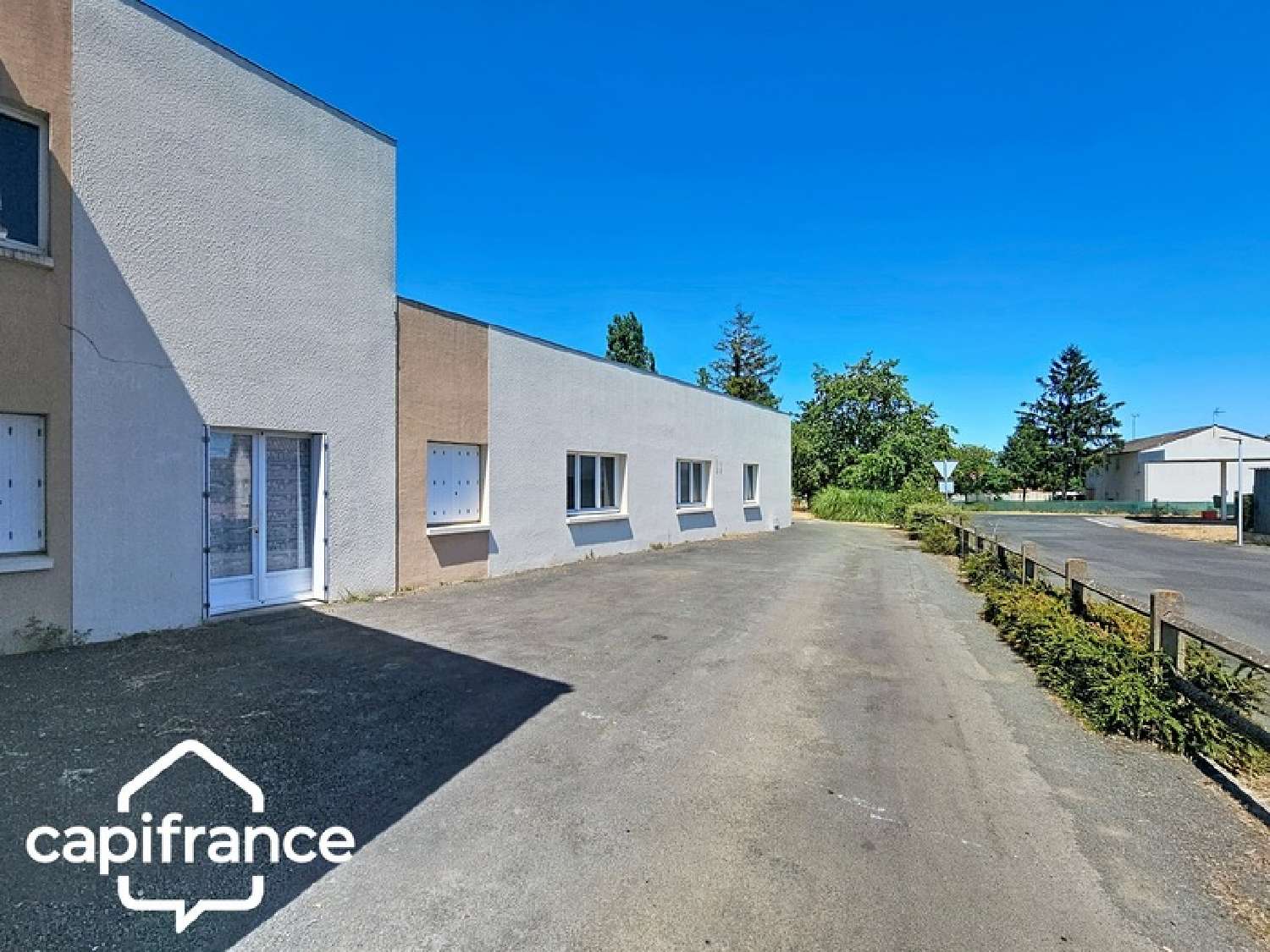 te koop bedrijfsruimte/ kantoor Thouars Deux-Sèvres 4