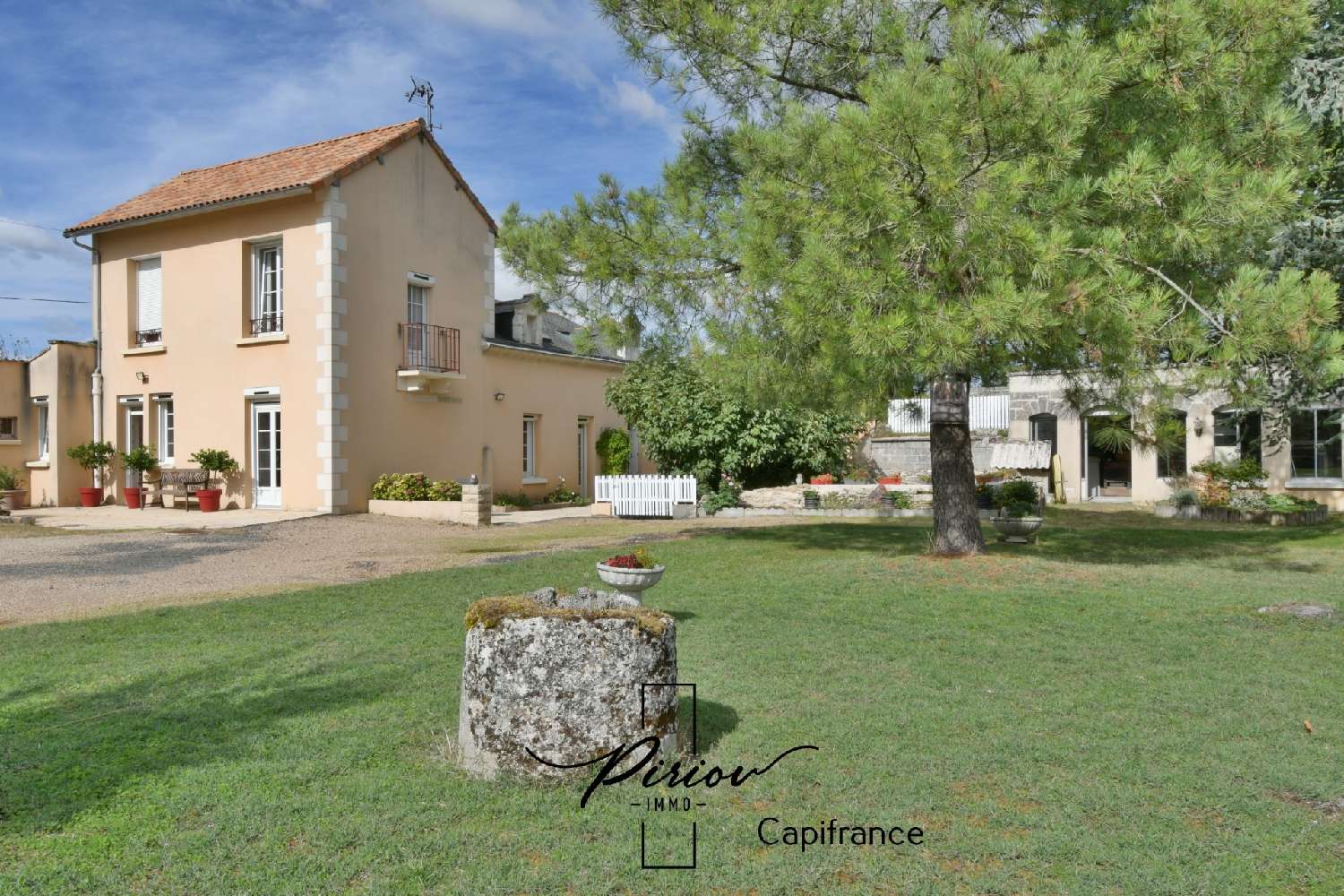  for sale estate Doué-la-Fontaine Maine-et-Loire 1
