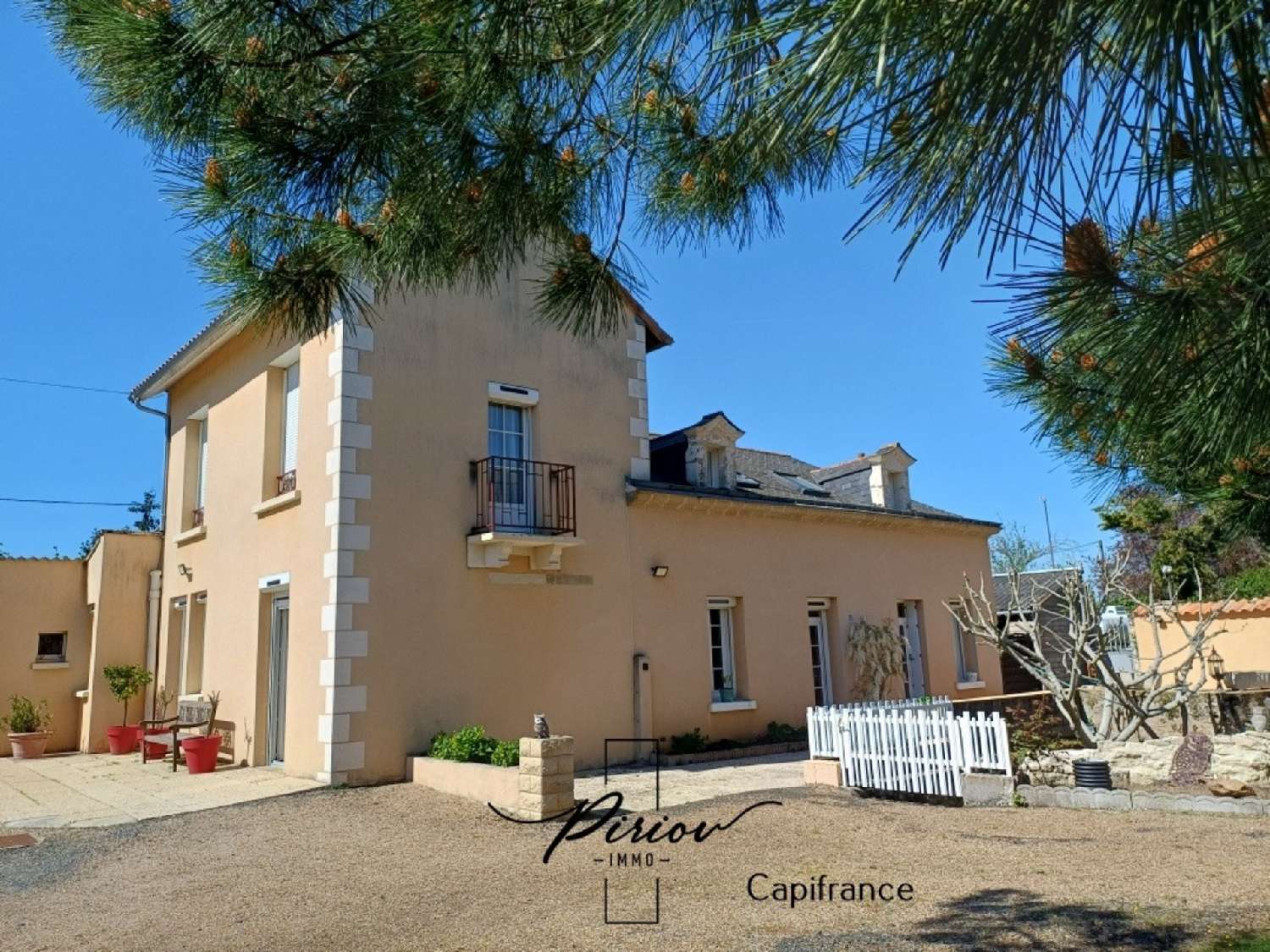  for sale estate Doué-la-Fontaine Maine-et-Loire 4
