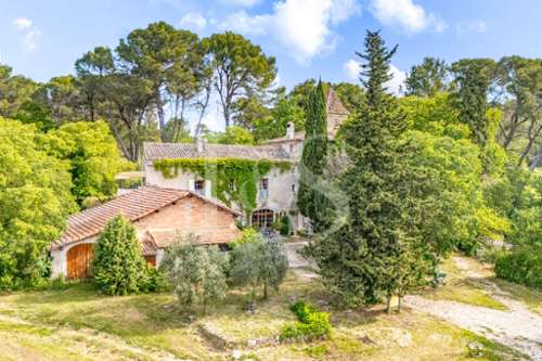 L'Isle-sur-la-Sorgue Vaucluse landgoed foto 7388710