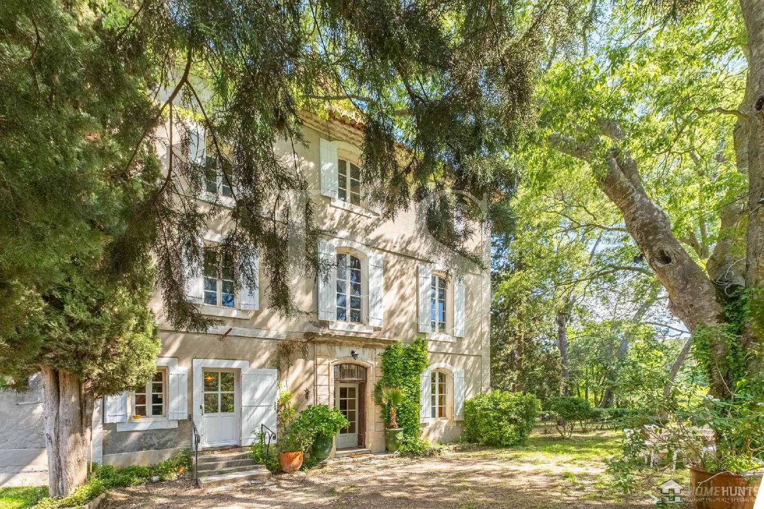 te koop landgoed L'Isle-sur-la-Sorgue Vaucluse 2