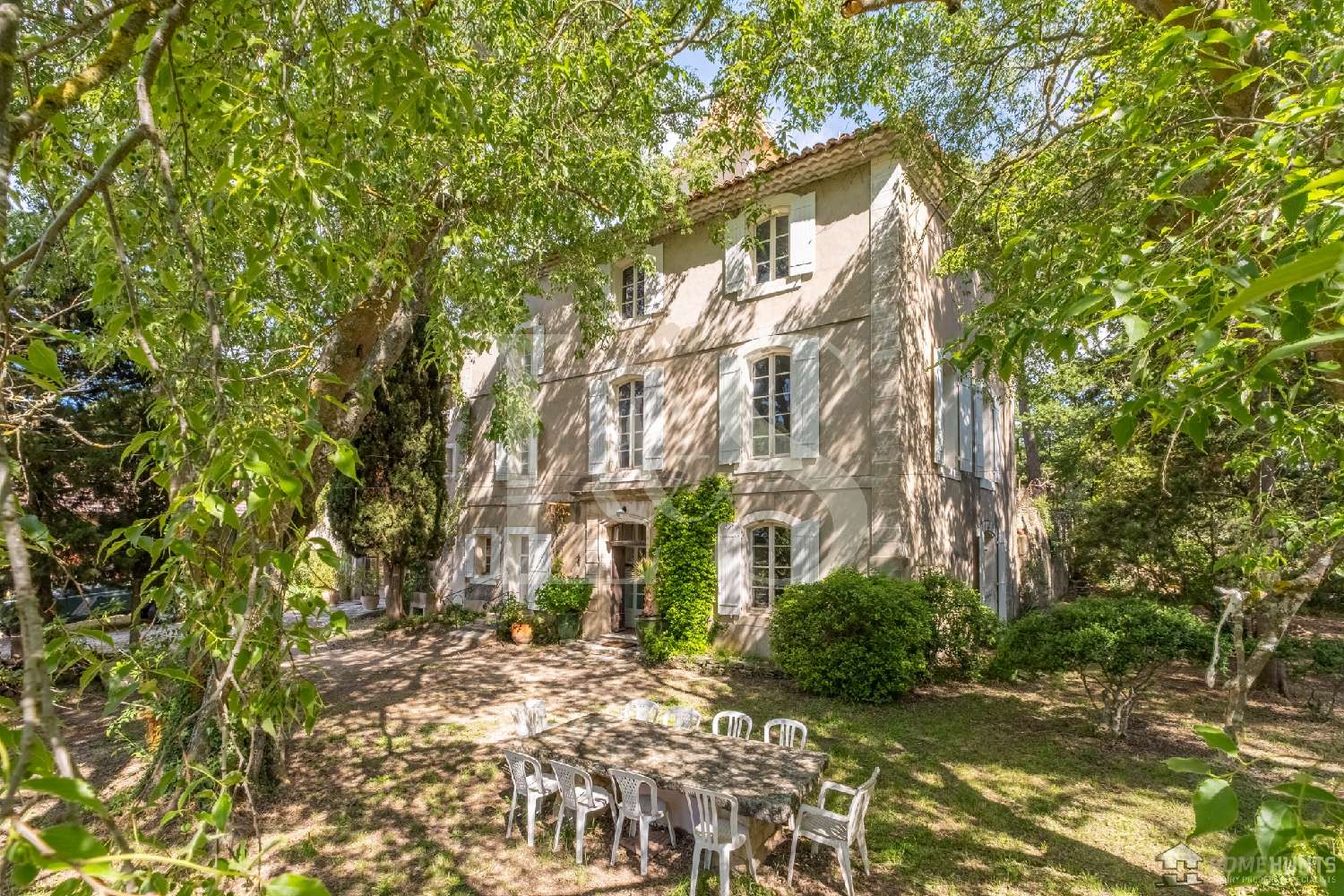 te koop landgoed L'Isle-sur-la-Sorgue Vaucluse 3
