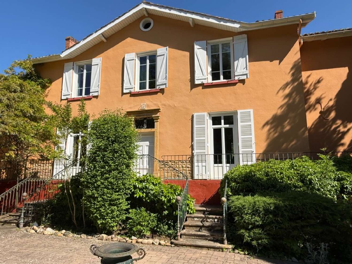 for sale estate Lacenas Rhône 8