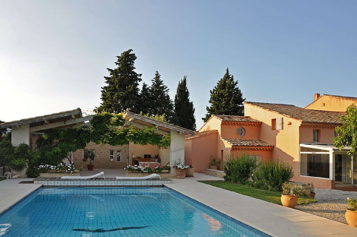 te koop landgoed Loriol-du-Comtat Vaucluse 2