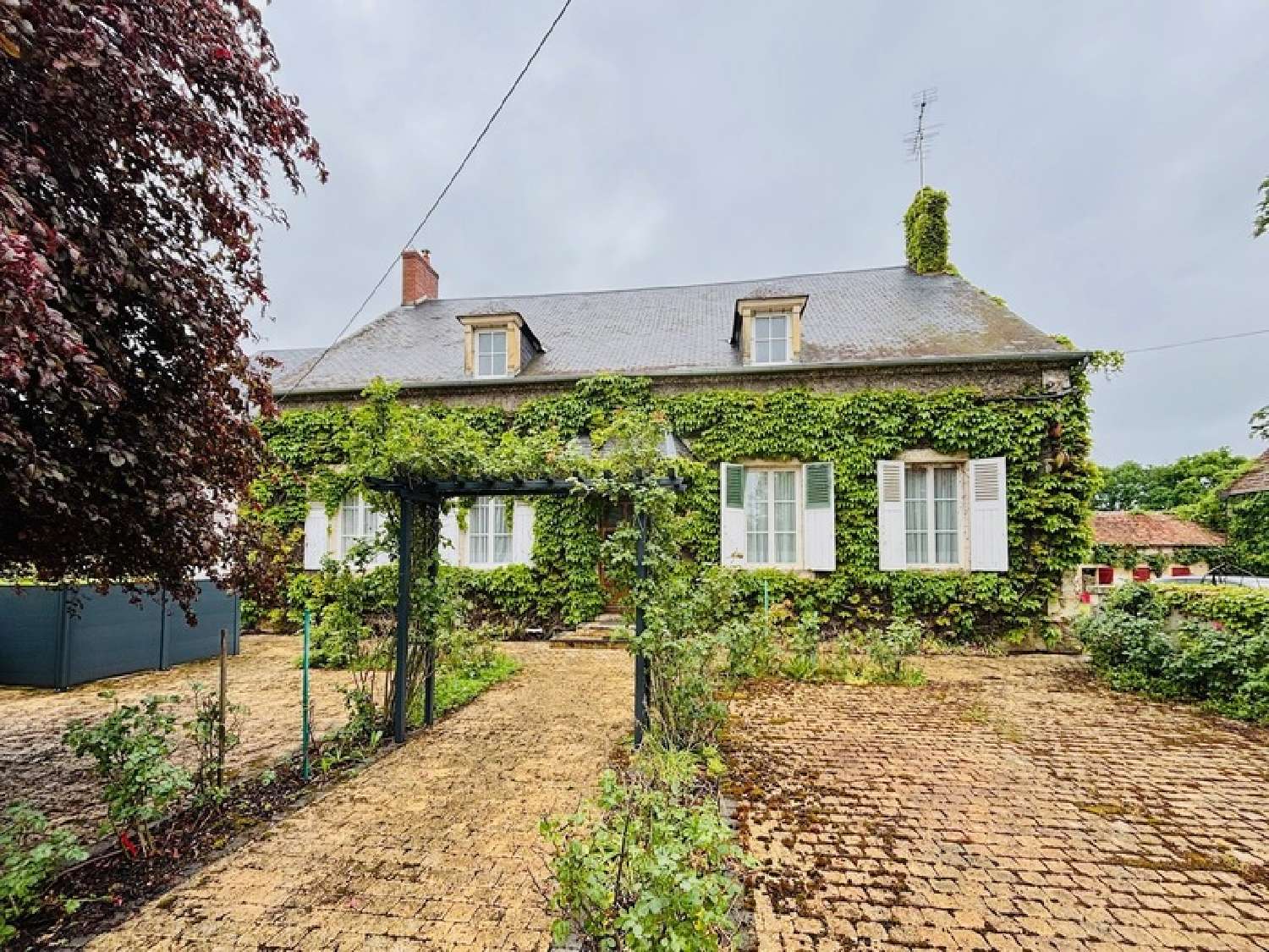 en venta casa rústica La Guerche-sur-l'Aubois Cher 1