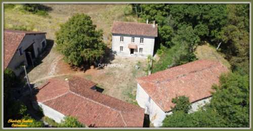 Saint-Laurent-de-Belzagot Charente farm foto 7391025