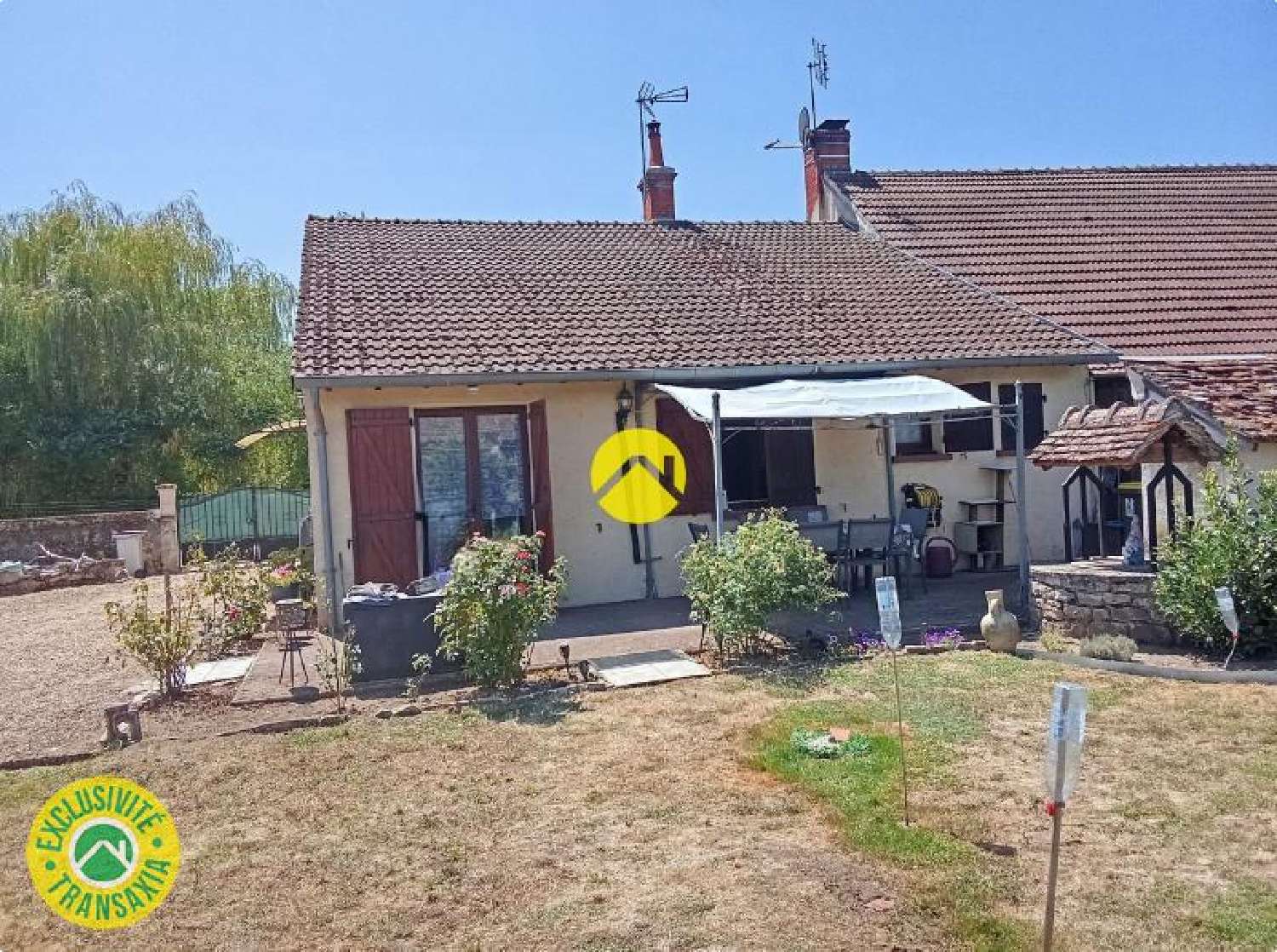 te koop huis Ainay-le-Château Allier 1