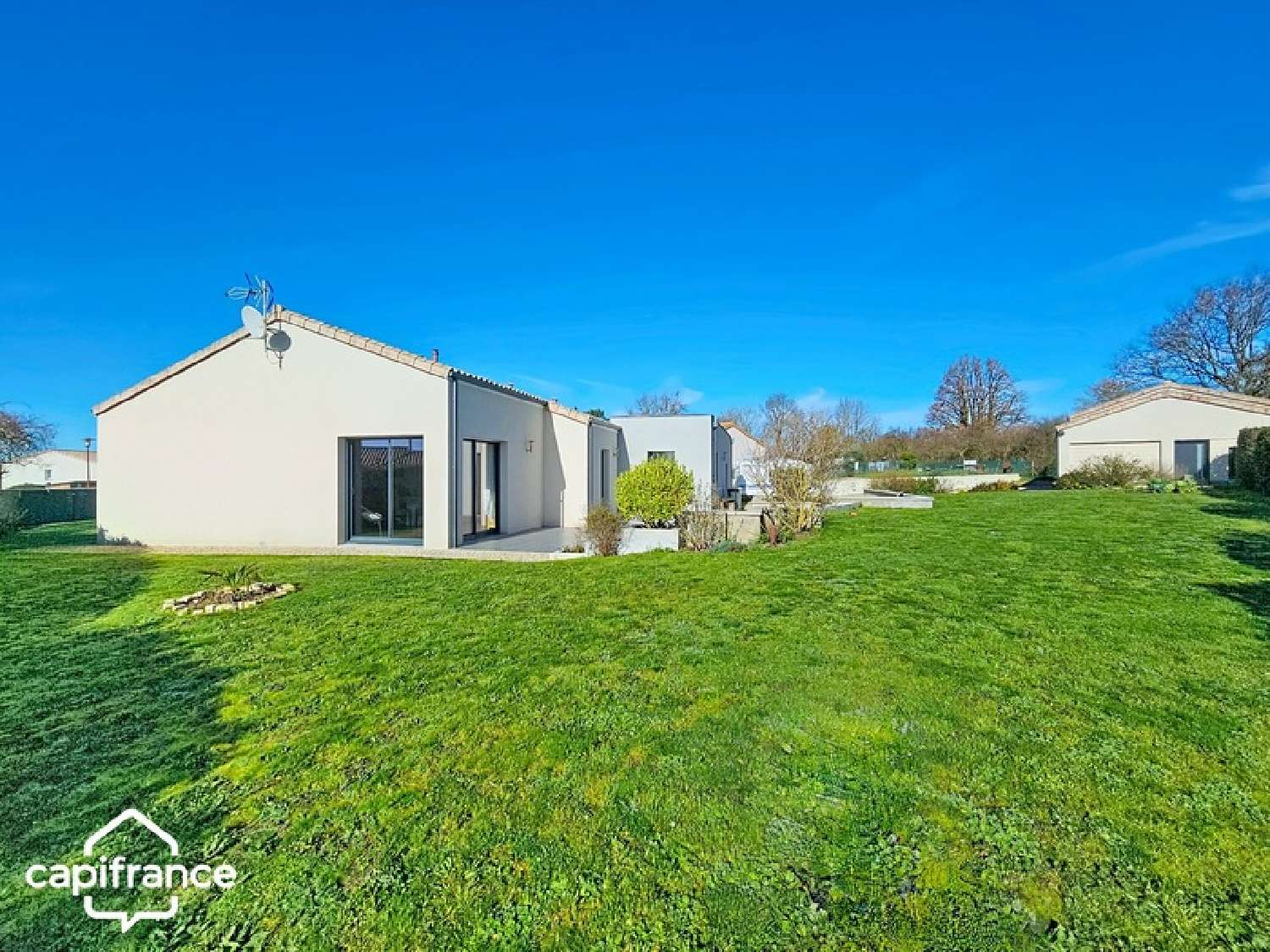  for sale house Airvault Deux-Sèvres 1