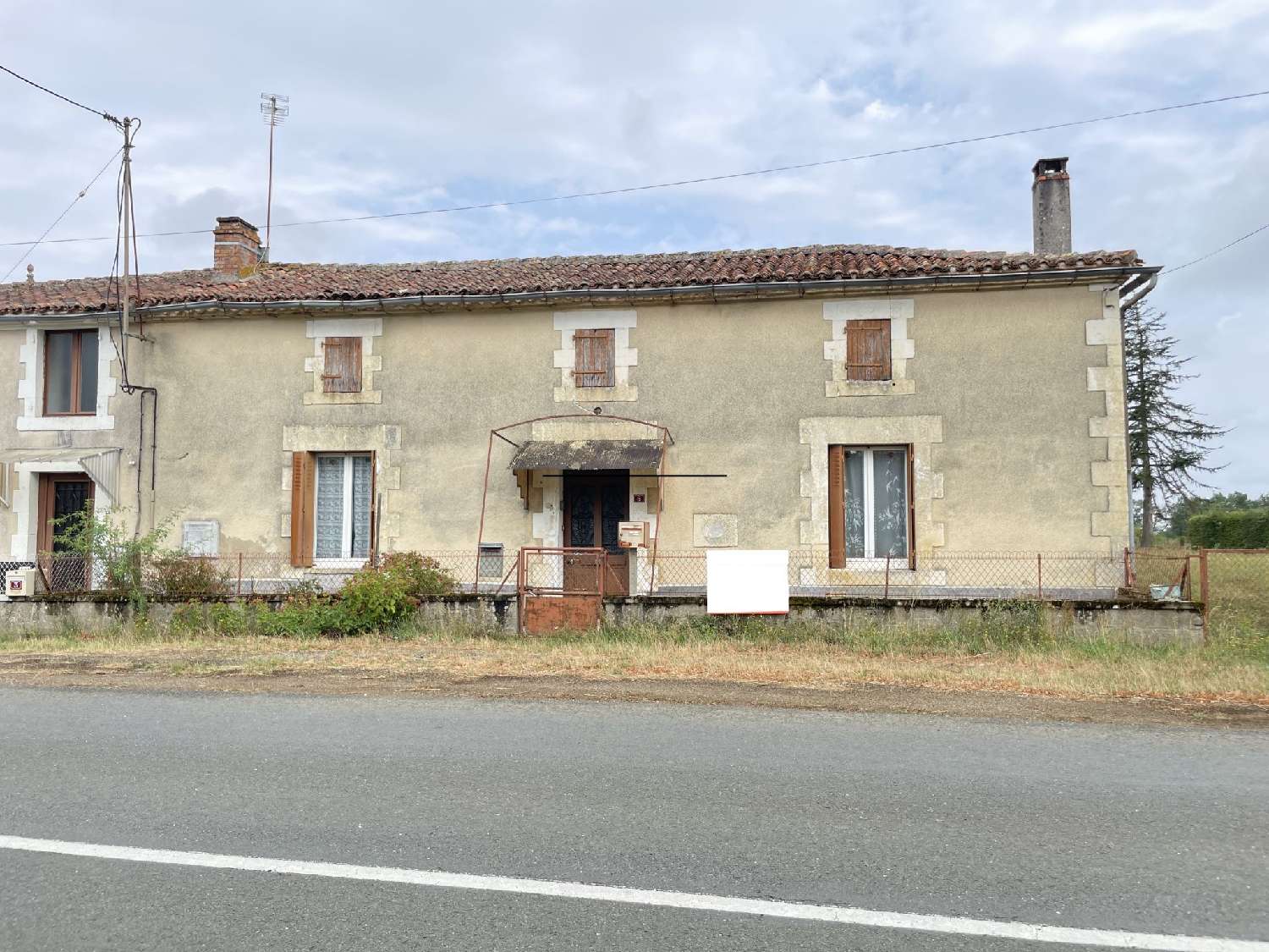 en venta casa Alloué Charente 1