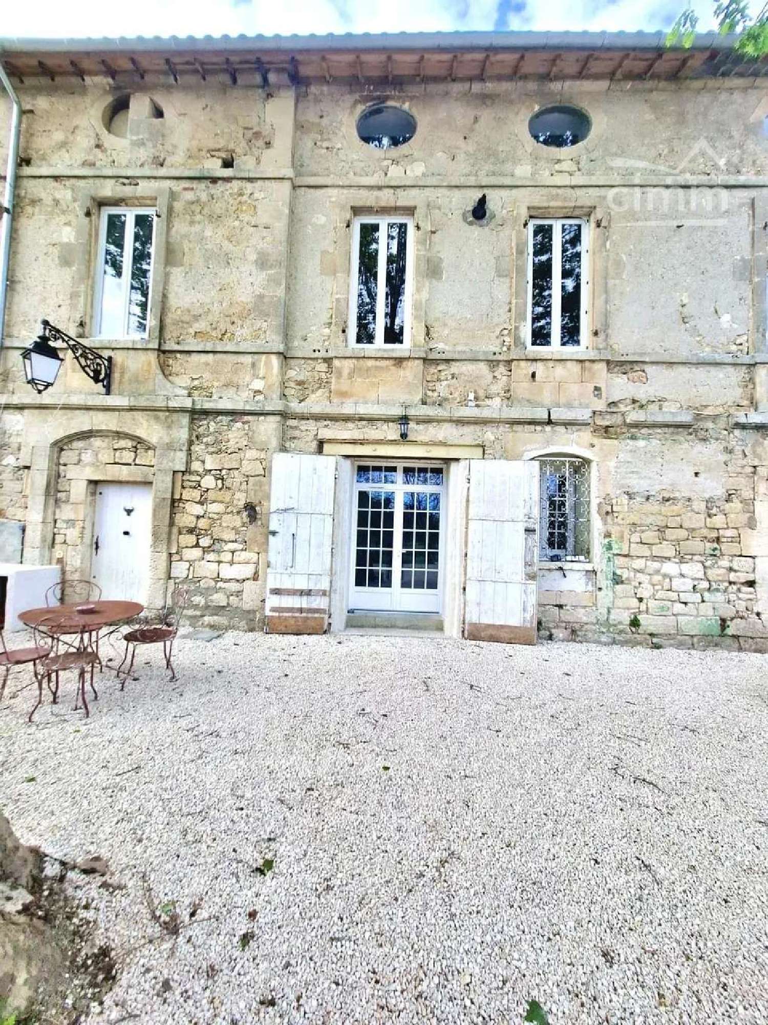 à vendre maison Arles Bouches-du-Rhône 7