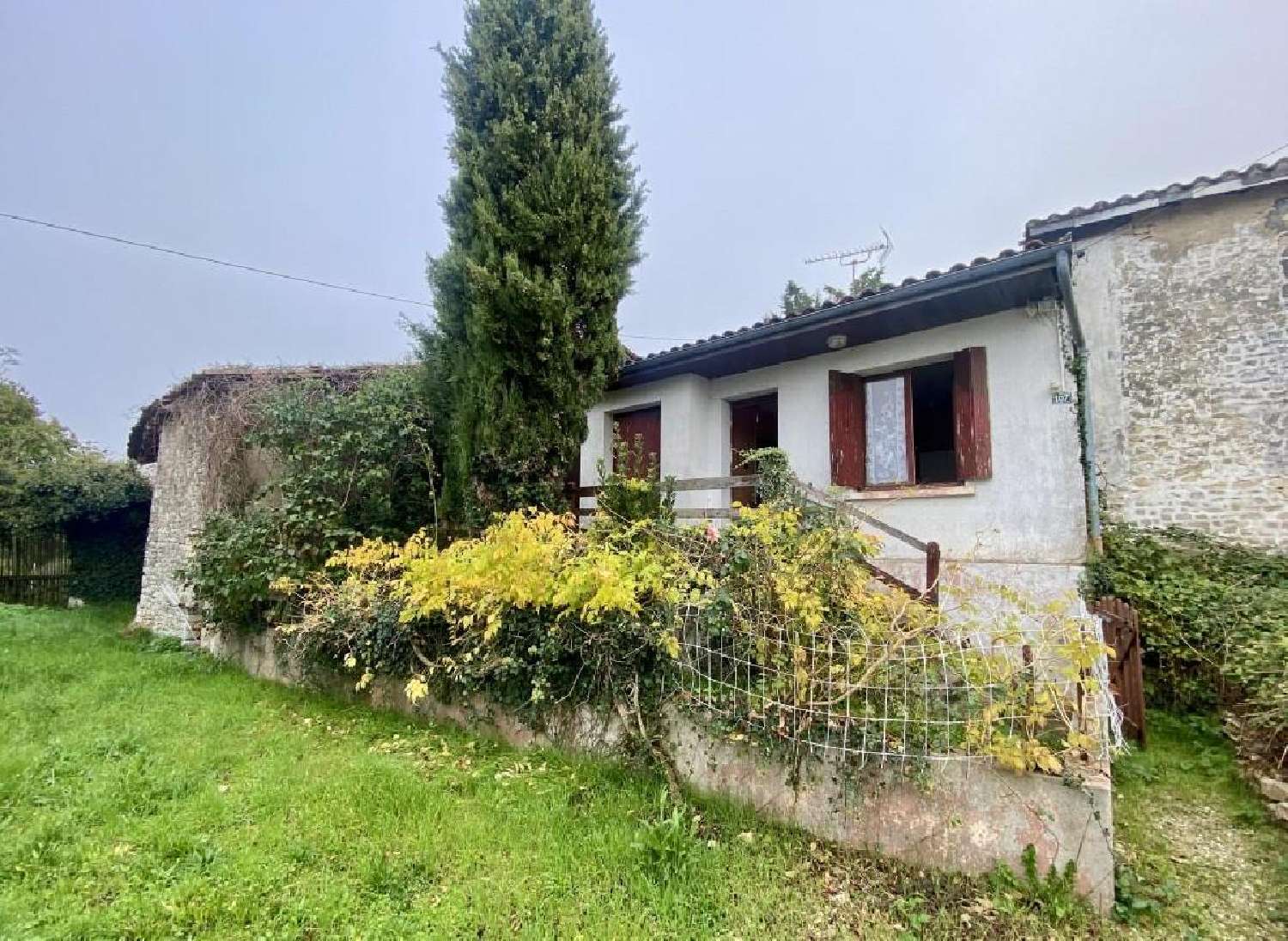 te koop huis Aunac Charente 1