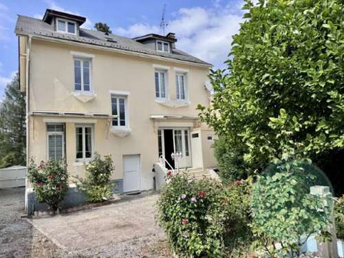 Bagnères-de-Bigorre Hautes-Pyrénées casa foto