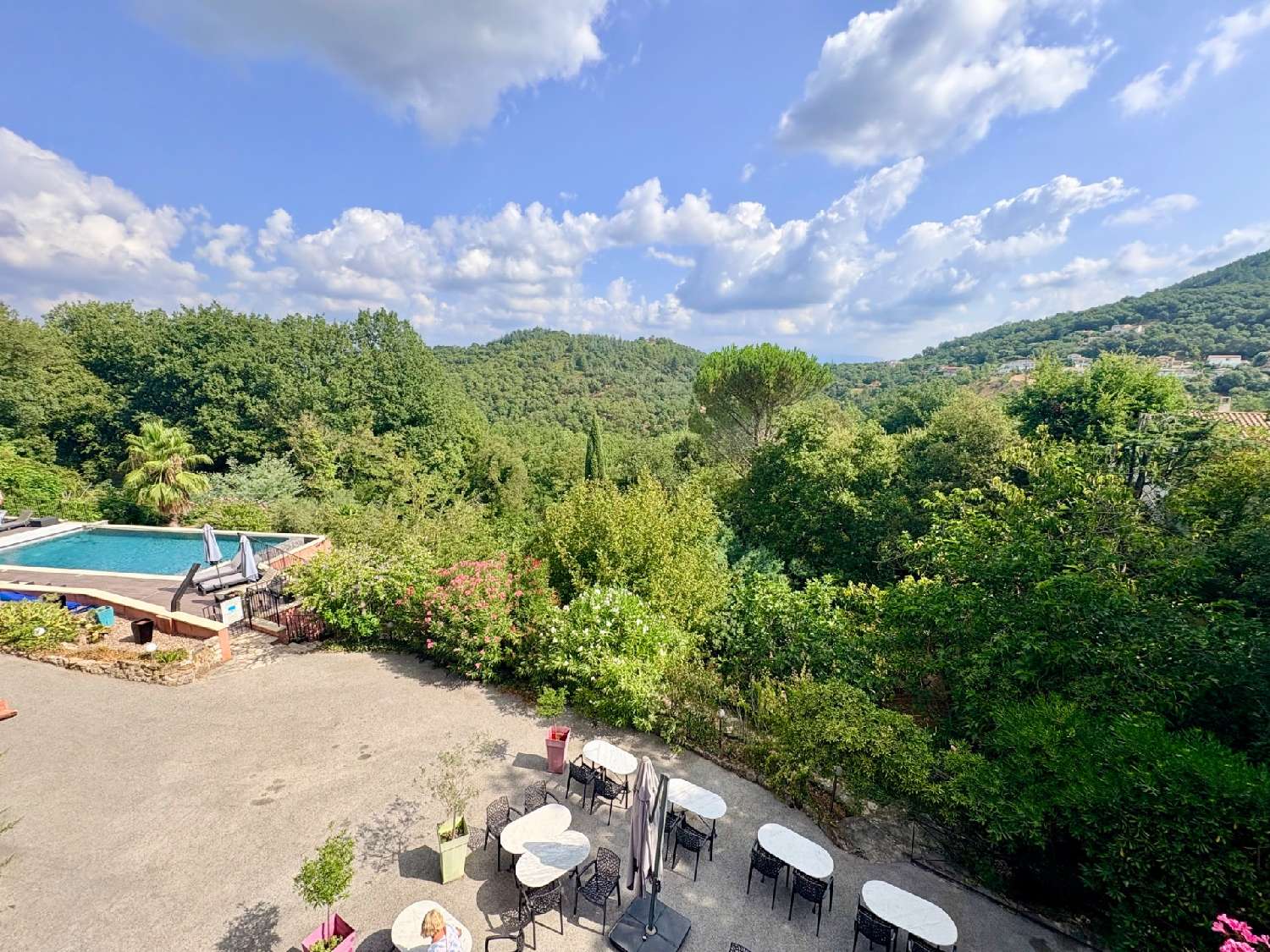 en venta casa Bagnols-en-Forêt Var 3