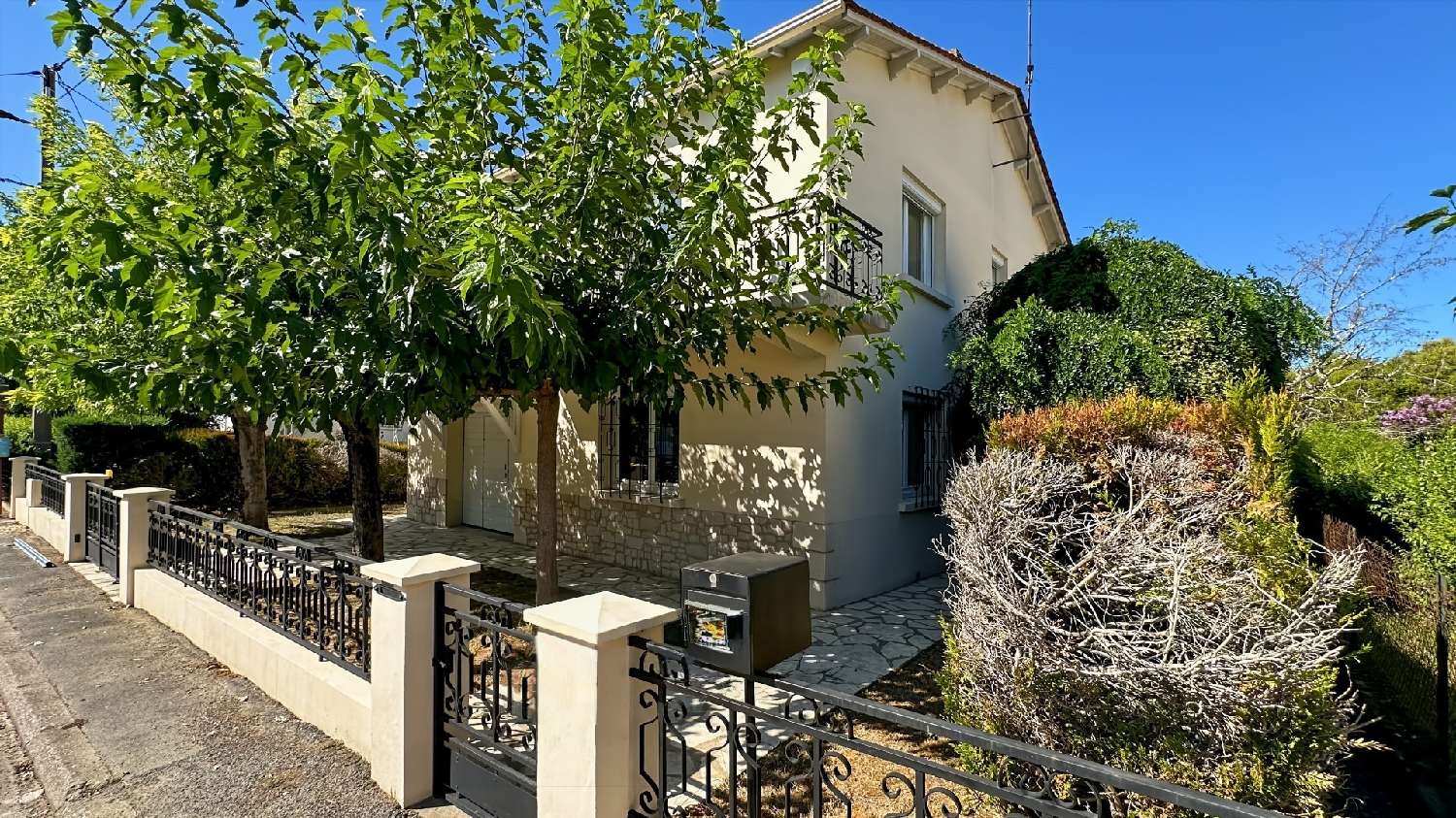 à vendre maison Bergerac Dordogne 2