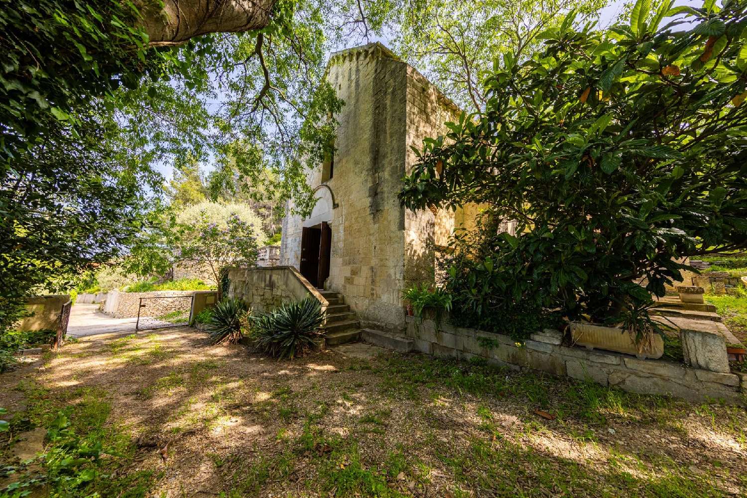à vendre maison Boulbon Bouches-du-Rhône 1