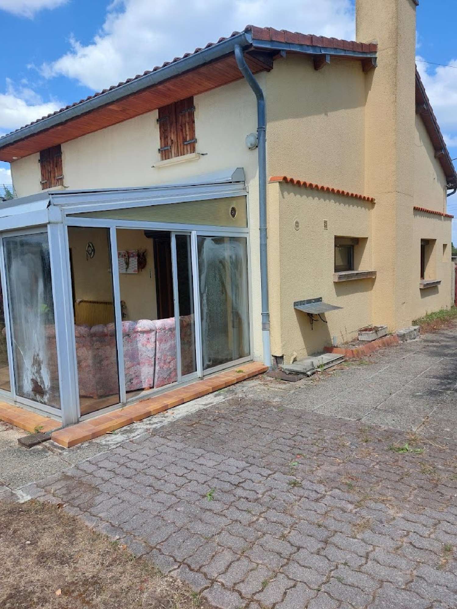  à vendre maison Broût-Vernet Allier 1