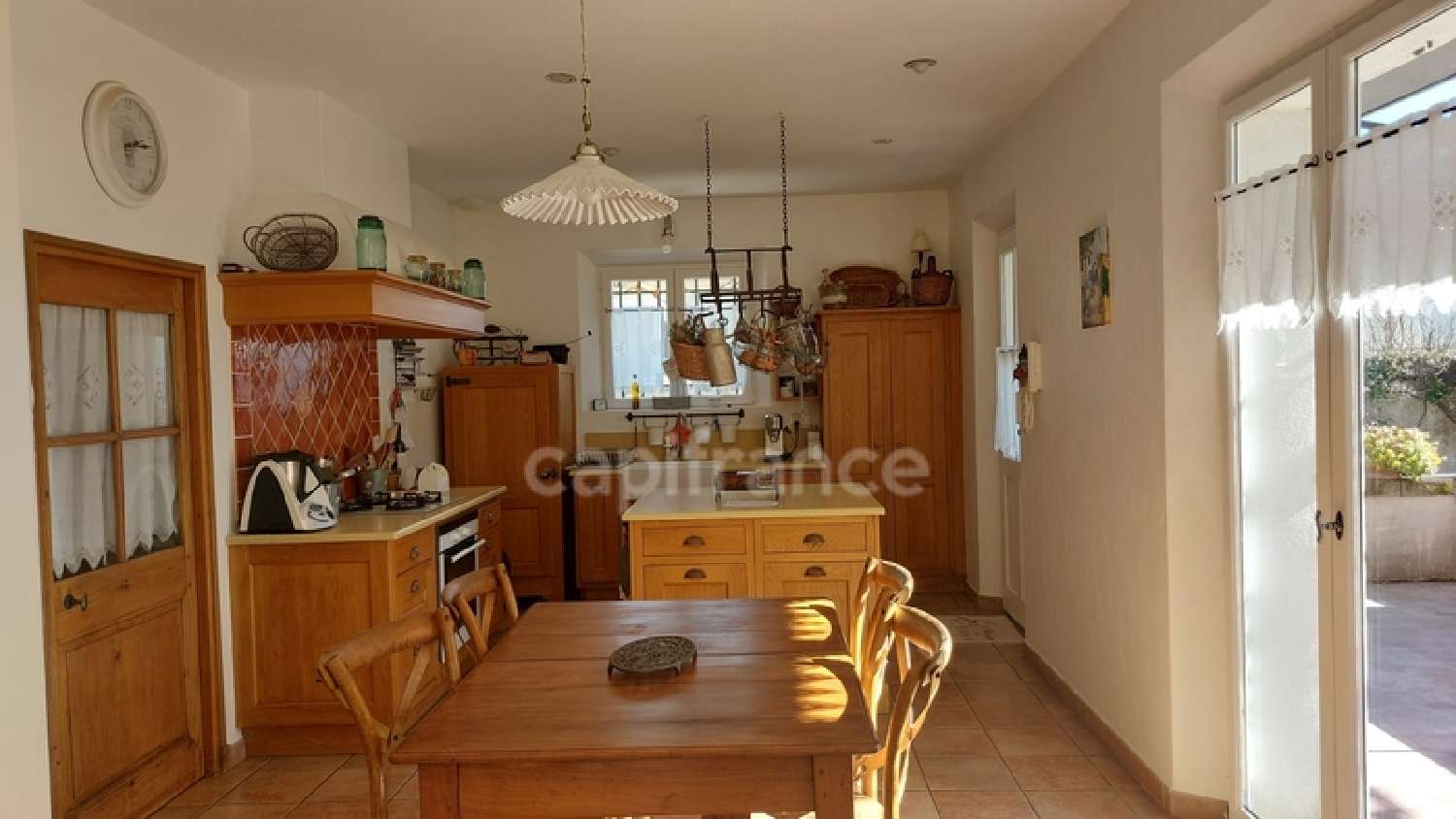 à vendre maison Cabannes Bouches-du-Rhône 7