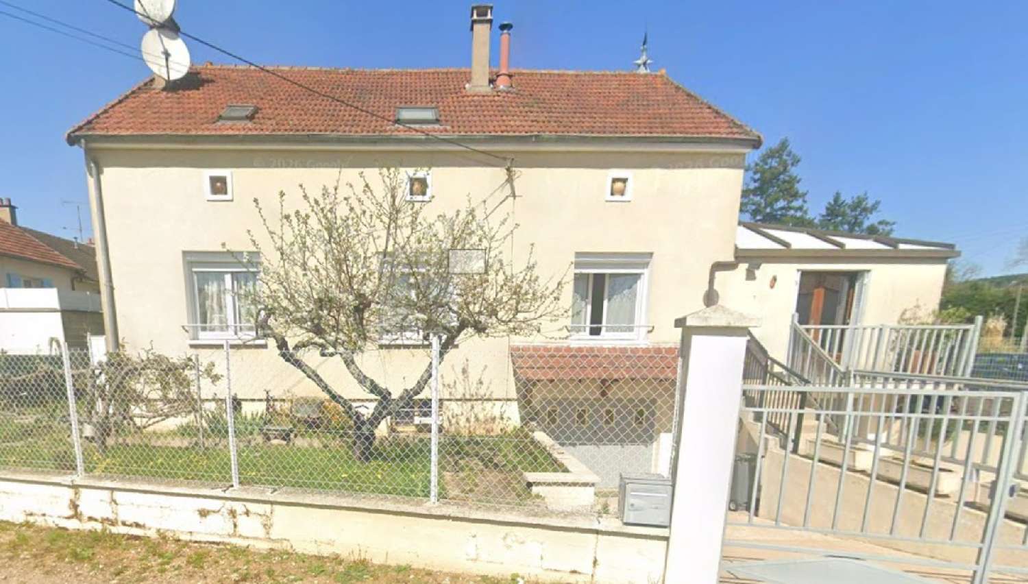 for sale house Chablis Yonne 1