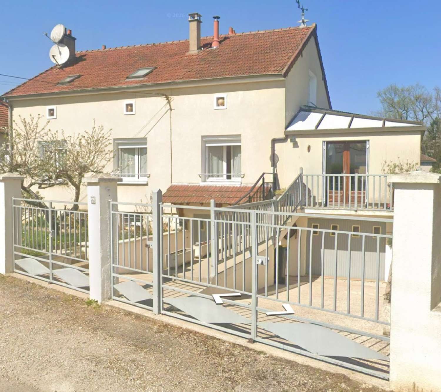 for sale house Chablis Yonne 2